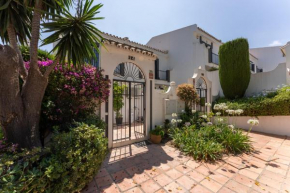 Las pergolas Newly renovated townhouse with front line golf view